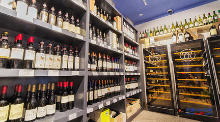 500mi智能收銀,結(jié)合飲家進(jìn)口酒類直營的新零售打開方式